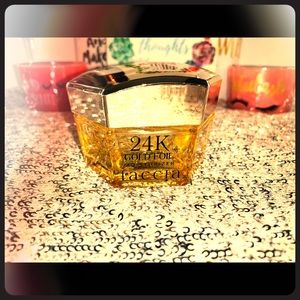 24K Gold Foil Moisturizer
